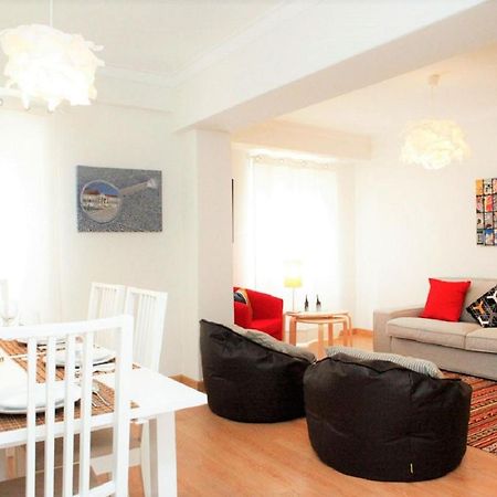 Family Central Apartment In São Pedro do Estoril Екстериор снимка