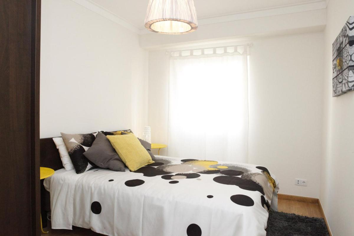 Family Central Apartment In São Pedro do Estoril Екстериор снимка