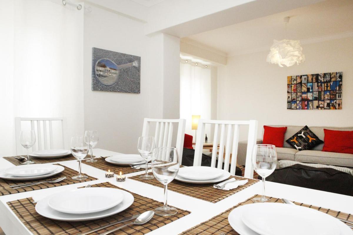 Family Central Apartment In São Pedro do Estoril Екстериор снимка