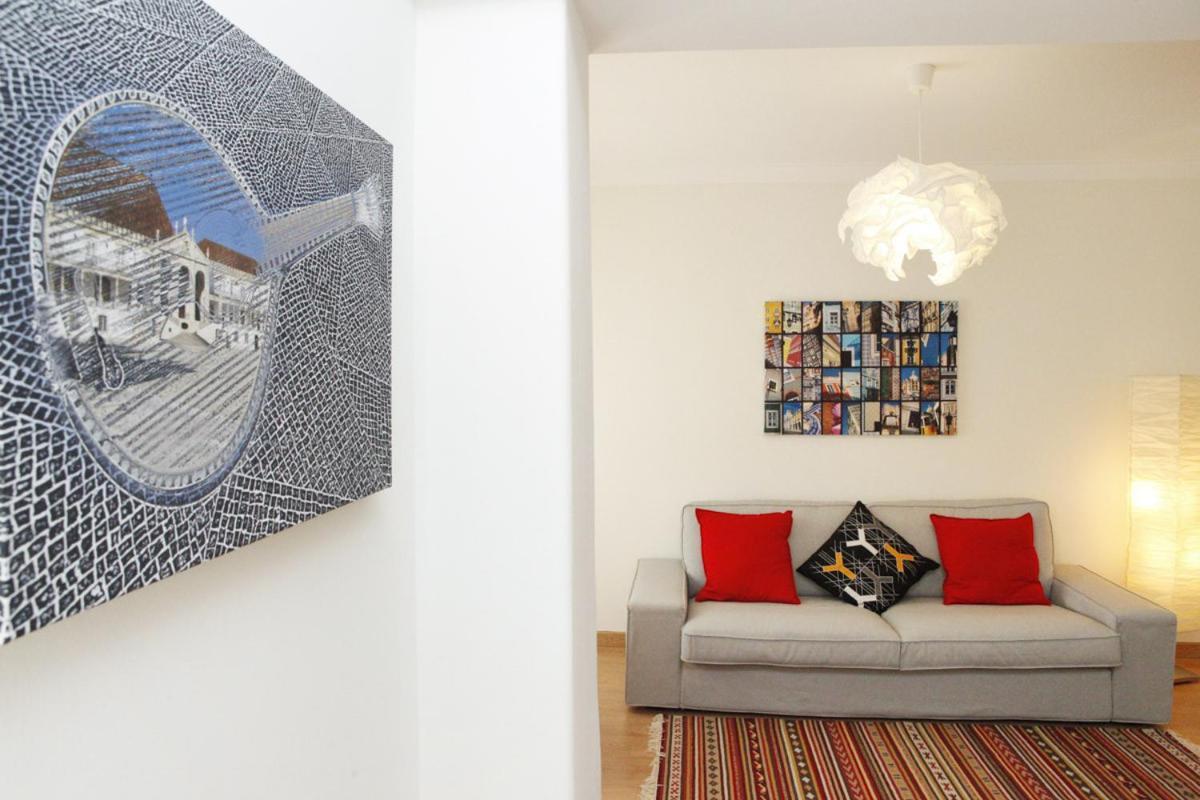 Family Central Apartment In São Pedro do Estoril Екстериор снимка