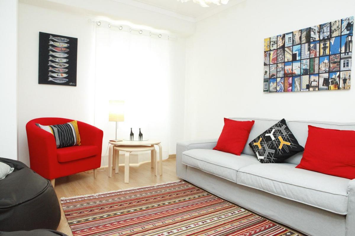 Family Central Apartment In São Pedro do Estoril Екстериор снимка