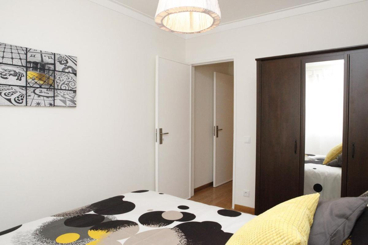 Family Central Apartment In São Pedro do Estoril Екстериор снимка